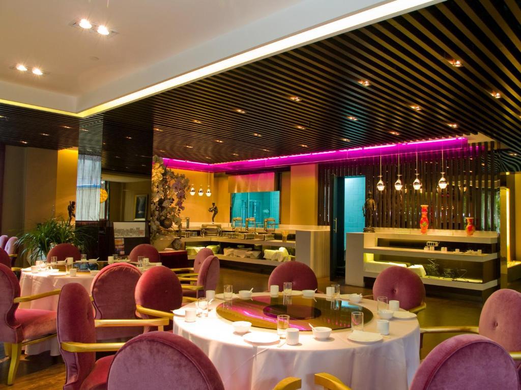 Beijing Rainbow Hotel Exterior photo