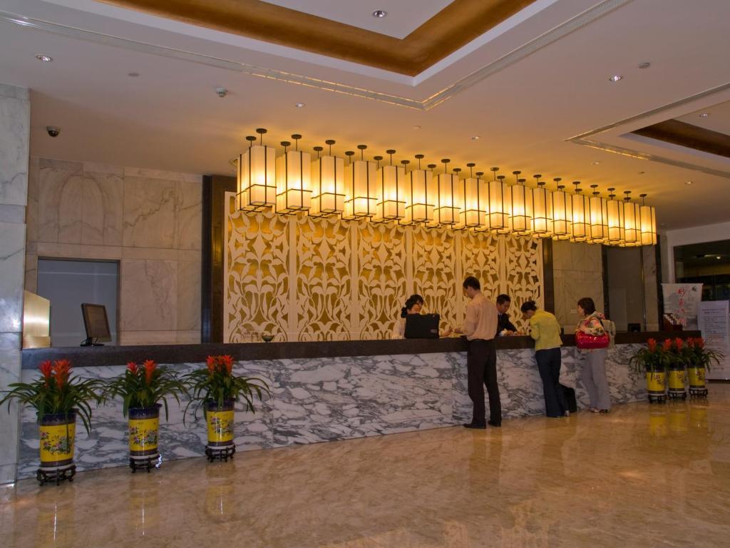 Beijing Rainbow Hotel Exterior photo
