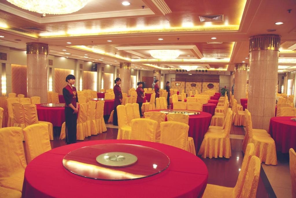 Beijing Rainbow Hotel Exterior photo