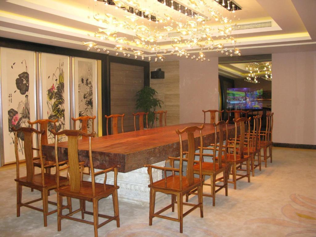 Beijing Rainbow Hotel Exterior photo