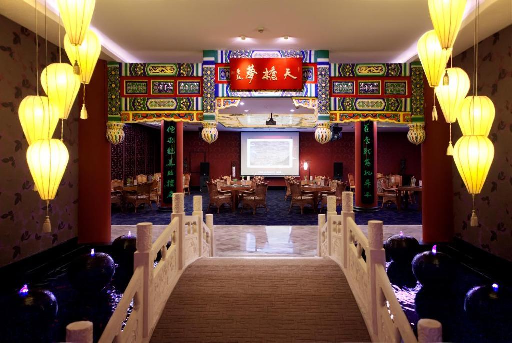 Beijing Rainbow Hotel Exterior photo